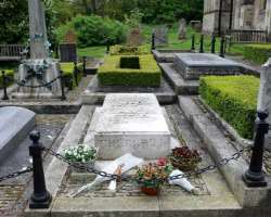 It has survived a long time as a parish church in the English-speaking world. It is also a resting place for several important people like Mary Tourte